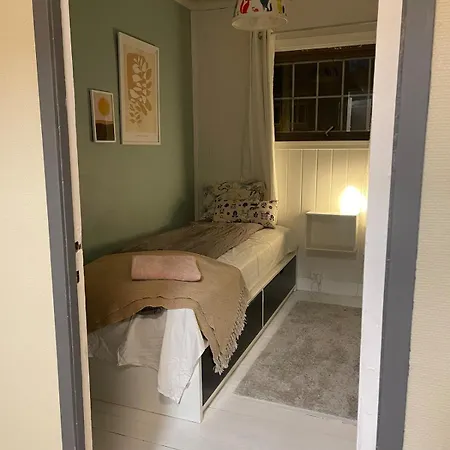 아파트 Charming Older House With Private Parking