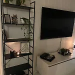 Charming Older House With Private Parking Apartment *